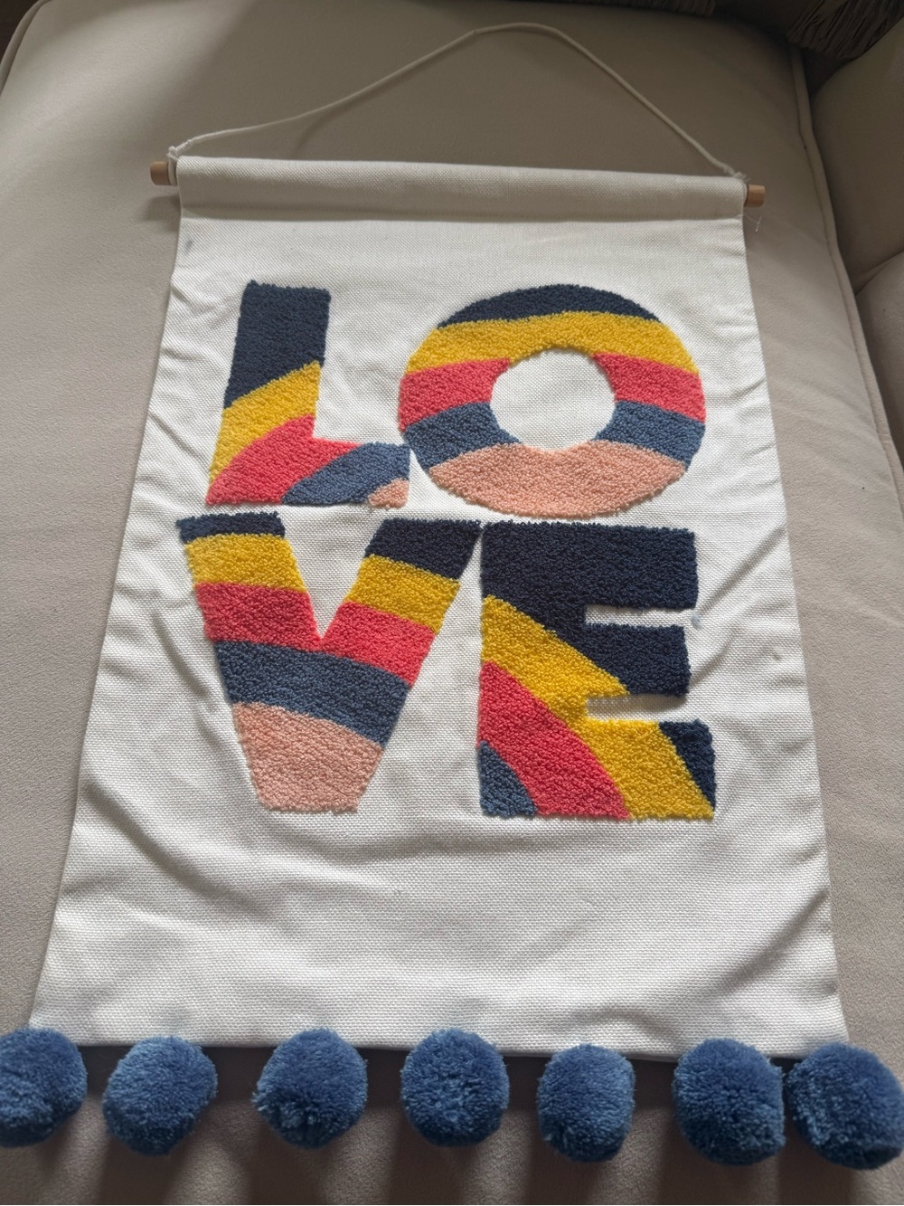 LOVE Pom Pom Wall Hanging - Multicolor